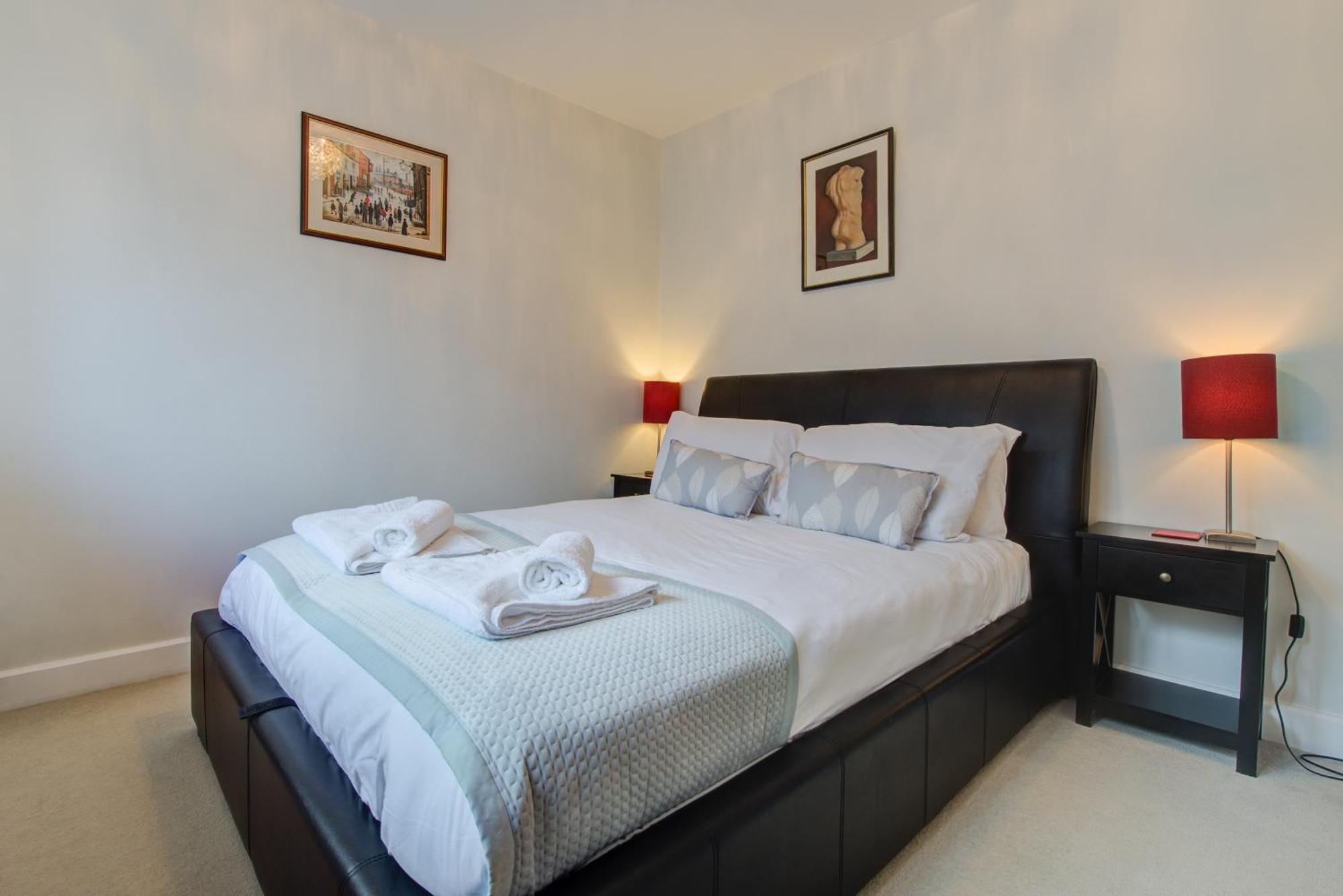 Stylish Townhouse, Work Desk, Fast Wi-Fi, Sleeps 6 Stamford Zewnętrze zdjęcie